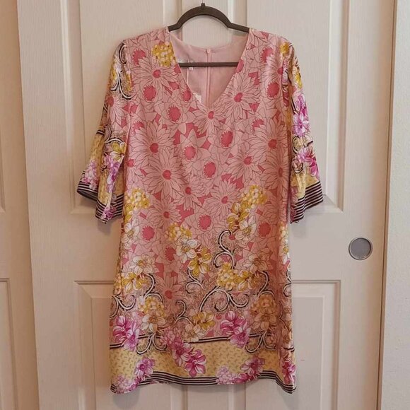 BELONGSCI V-Neck Bell Sleeve Mini Dress - Picture 2 of 9